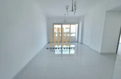 Apartment - 1 Bedroom - 2 Bathrooms for rent in Muwaileh 3 Building - Muwaileh - Sharjah
