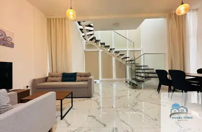 Apartment - 2 Bedrooms - 3 Bathrooms for rent in Oasis 2 - Oasis Residences - Masdar City - Abu Dhabi