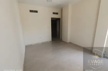 Apartment - 2 Bedrooms - 2 Bathrooms for rent in Corniche Tower - Ajman Corniche Road - Ajman