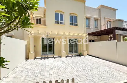 Villa - 2 Bedrooms - 3 Bathrooms for rent in Springs 5 - The Springs - Dubai
