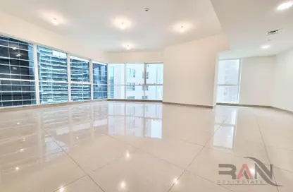 Apartment - 2 Bedrooms - 3 Bathrooms for rent in 3 Sails Tower - Corniche Road - Abu Dhabi