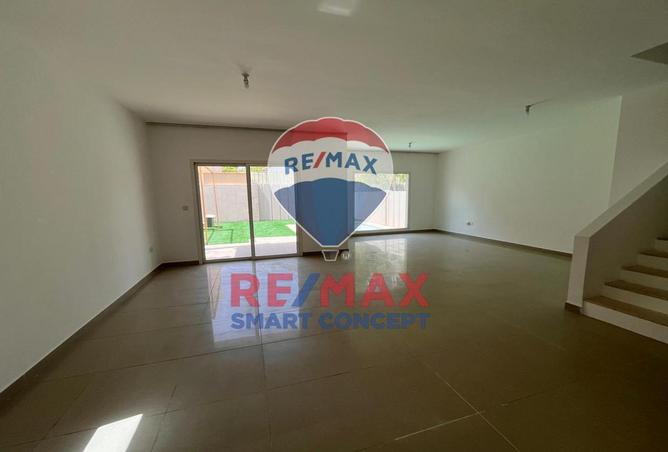 Villa - 5 Bedrooms - 6 Bathrooms for sale in Contemporary Style - Al Reef Villas - Al Reef - Abu Dhabi