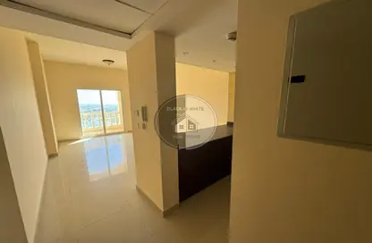 Hall / Corridor image for: Apartment - 1 Bedroom - 1 Bathroom for sale in Royal Breeze 4 - Royal Breeze - Al Hamra Village - Ras Al Khaimah, Image 1
