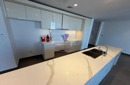 شقة - 2 غرف نوم - 4 حمامات للايجار في HIDD السعديات - جزيرة السعديات - أبوظبي