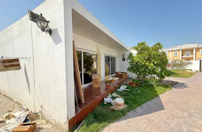 فيلا - 4 غرف نوم - 4 حمامات للايجار في فلل الجميرا 1 - جميرا 1 - الجميرا - دبي فيلا - 4 غرف نوم - 4 حمامات للايجار في فلل الجميرا 1 - جميرا 1 - الجميرا - دبي