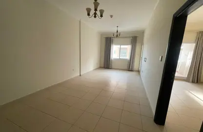 Apartment - 1 Bedroom - 2 Bathrooms for sale in Mazaya 29 - Queue Point - Dubai Land - Dubai