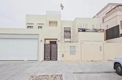 فيلا - 5 غرف نوم - 8 حمامات للبيع في مدينة الرياض - أبوظبي