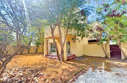 Villa - 3 Bedrooms - 3 Bathrooms for rent in Meadows 1 - Meadows - Dubai