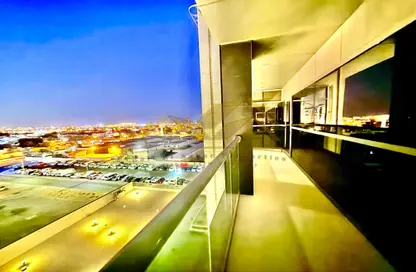 Apartment - 1 Bedroom - 2 Bathrooms for rent in Jumeirah Garden City - Al Satwa - Dubai