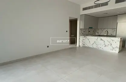 شقة - غرفة نوم - 2 حمامات للايجار في الأمل تاور - مدينة دبي الرياضية - دبي