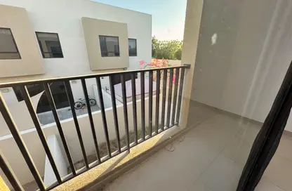 فيلا - 2 غرف نوم - 4 حمامات للبيع في مساكن نسمه - ّالطي - الشارقة