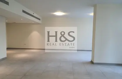 Apartment - 3 Bedrooms - 4 Bathrooms for rent in Marina Arcade Tower - Dubai Marina - Dubai