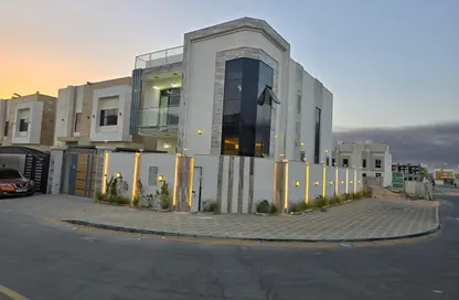 Villa - 5 Bedrooms - 6 Bathrooms for sale in Al Helio 2 - Al Helio - Ajman