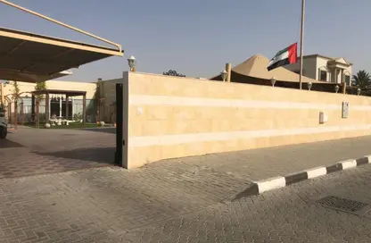 Villa - 4 Bedrooms - 4 Bathrooms for sale in Al Khezamia - Mughaidir - Sharjah