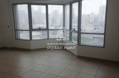 شقة - 2 غرف نوم - 3 حمامات للايجار في دار المجاز - شارع جمال عبد الناصر - المجاز - الشارقة