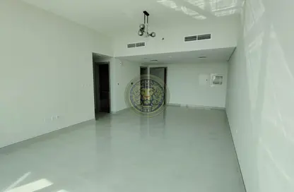 شقة - 2 غرف نوم - 3 حمامات للايجار في مساكن تايا - الفرجان - دبي