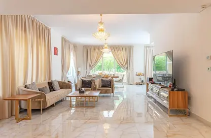 Villa - 4 Bedrooms - 6 Bathrooms for sale in Legacy Nova Villas - Jumeirah Park - Dubai