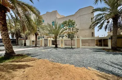 Apartment - 1 Bedroom - 1 Bathroom for rent in Binal Jesrain - Between Two Bridges - Abu Dhabi
