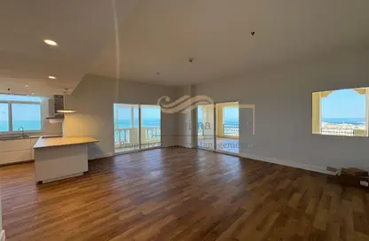 Apartment - 3 Bedrooms - 3 Bathrooms for rent in Royal Breeze 4 - Royal Breeze - Al Hamra Village - Ras Al Khaimah