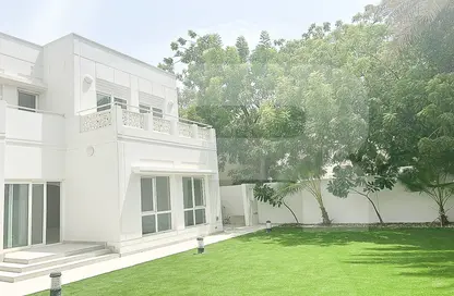 Villa - 5 Bedrooms - 5 Bathrooms for rent in Meadows 9 - Meadows - Dubai
