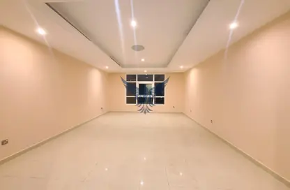 Apartment - 2 Bedrooms - 3 Bathrooms for rent in Hazaa Bin Zayed the First Street - Al Nahyan Camp - Abu Dhabi