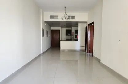 شقة - غرفة نوم - 1 حمام للايجار في برج جاي اس - مدينة دبي الرياضية - دبي