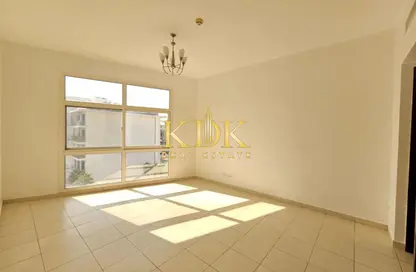 Apartment - 1 Bedroom - 2 Bathrooms for rent in La Fontana - Arjan - Dubai