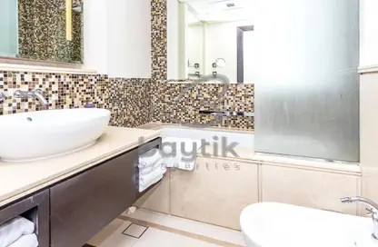 Apartment - 1 Bedroom - 1 Bathroom for sale in Burj Lake Hotel - The Address DownTown - Downtown Dubai - Dubai