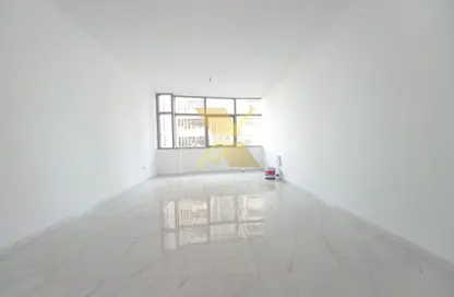 Apartment - 2 Bedrooms - 2 Bathrooms for rent in Kamala Tower - Al Khalidiya - Abu Dhabi