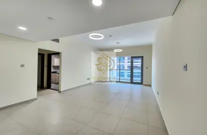 Apartment - 1 Bedroom - 2 Bathrooms for rent in Jumeirah Garden City - Al Satwa - Dubai