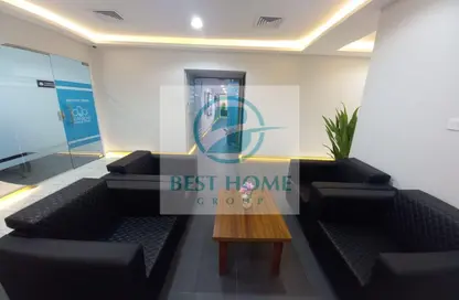 مكتب - استوديو - 3 حمامات للايجار في برج الكورنيش - شارع الكورنيش - أبوظبي