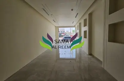 Shop - Studio - 1 Bathroom for rent in Garden City 2 - Jumeirah Garden City - Al Satwa - Dubai