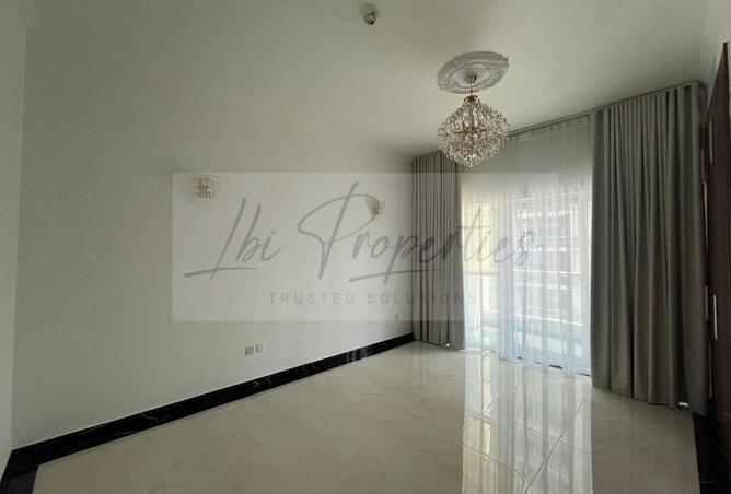 15702900 - Property Main Image