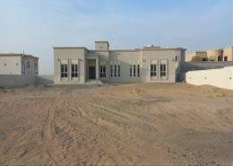 Villa - 3 bedrooms - 4 bathrooms for rent in Al Suyoh - Sharjah