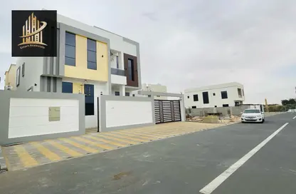 فيلا - 5 غرف نوم - 7 حمامات للايجار في الحليو 1 - الحليو - عجمان