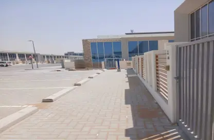 Townhouse - 3 Bedrooms - 4 Bathrooms for rent in Rukan 3 - Dubai Land - Dubai