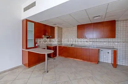 شقة - غرفة نوم - 1 حمام للايجار في بارتون هاوس 1 - بارتون هاوس - مدينة السيارات - دبي