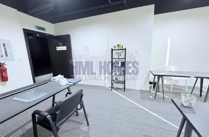 Office Space - Studio - 1 Bathroom for rent in Park Lane Tower - Business Bay - Dubai Office Space - Studio - 1 Bathroom for rent in Park Lane Tower - Business Bay - Dubai