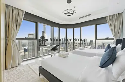 Room / Bedroom image for: Apartment - 3 Bedrooms - 3 Bathrooms for rent in Paramount Tower Hotel  and  Residences - Business Bay - Dubai, Image 1