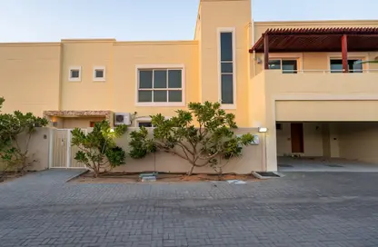فيلا - 4 غرف نوم - 5 حمامات للبيع في مجتمع الياسمين - حدائق الراحة - أبوظبي