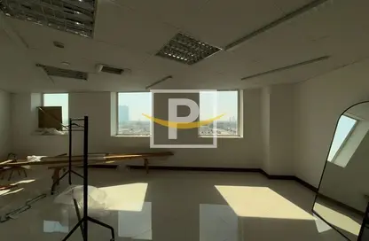 Office Space - Studio - 1 Bathroom for rent in Zumorrodah Building - Al Karama - Dubai