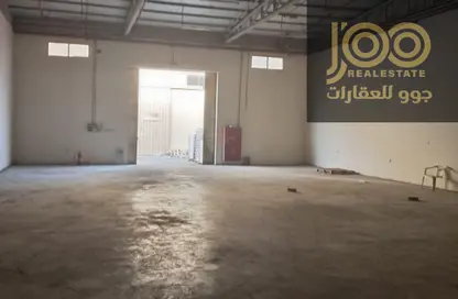 مستودع - استوديو - 1 حمام للايجار في أم الثعوب - أم القيوين