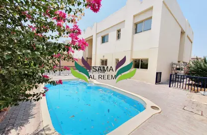 Villa - 4 Bedrooms - 5 Bathrooms for rent in Jumeirah 2 Villas - Jumeirah 2 - Jumeirah - Dubai