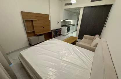 Apartment - Studio - 1 Bathroom for sale in Samana Park Views - Arjan - Dubai