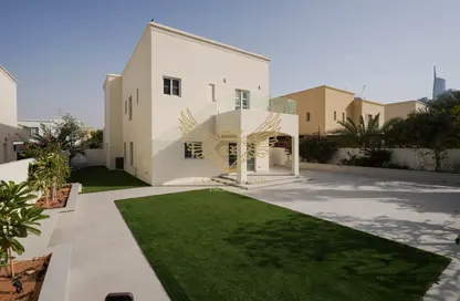 Villa - 3 Bedrooms - 4 Bathrooms for sale in Meadows 1 - Meadows - Dubai