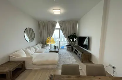 Apartment - 1 Bedroom - 1 Bathroom for rent in Bloom Towers B - Bloom Towers - Jumeirah Village Circle - Dubai