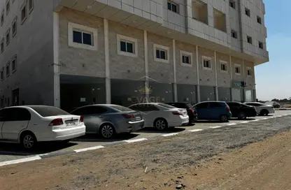 عمارة بالكامل - 2 حمامات للبيع في 1 المويهات - المويهات - عجمان