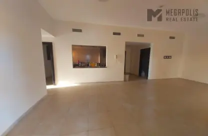 Empty Room image for: Apartment - 2 Bedrooms - 3 Bathrooms for rent in Al Ramth 35 - Al Ramth - Remraam - Dubai, Image 1