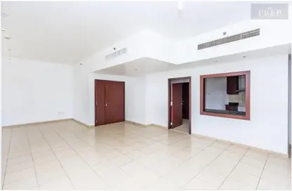 Apartment - 3 Bedrooms - 4 Bathrooms for rent in Rimal 2 - Rimal - Jumeirah Beach Residence - Dubai