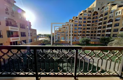 شقة - غرفة نوم - 2 حمامات للايجار في ياقوت - باب البحر - جزيرة المرجان - رأس الخيمة